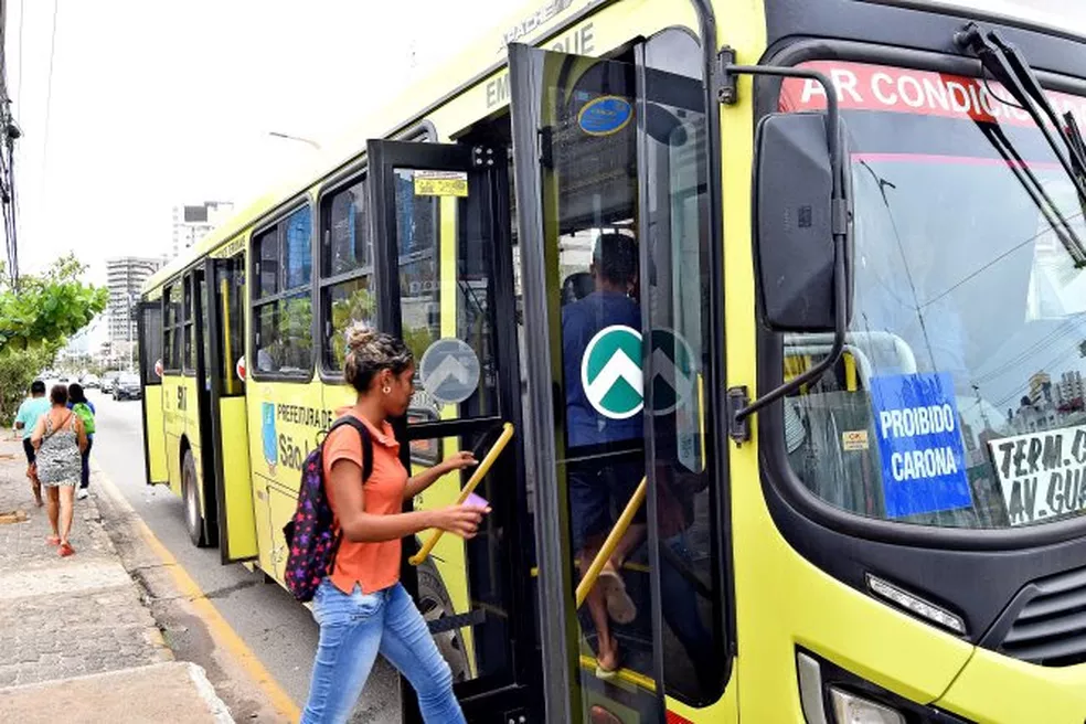 Após ameaça de greve, rodoviários e empresários firmam acordo para  pagamento integral do 13º salário em São Luís, Maranhão